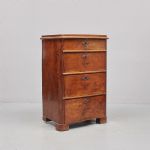 1221 3237 CHEST OF DRAWERS